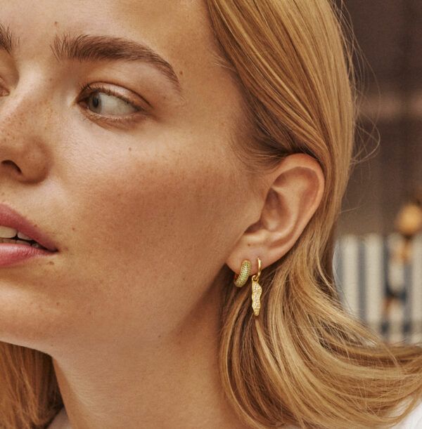 Sparkling Julia Hoops &#8211; Forgyldt, Juwels